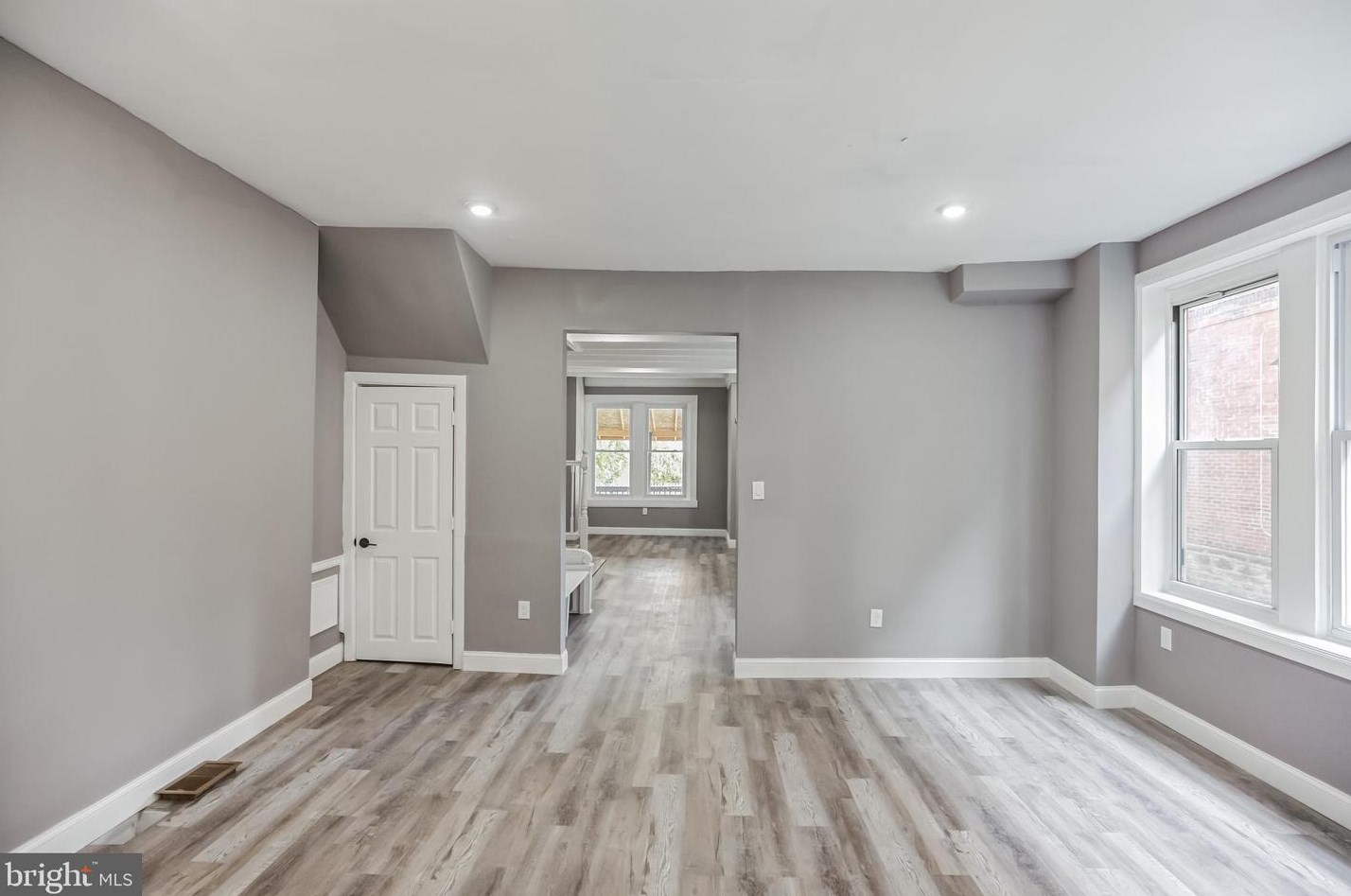 1120 Lindley Ave, Philadelphia PA 19141-2235 exterior