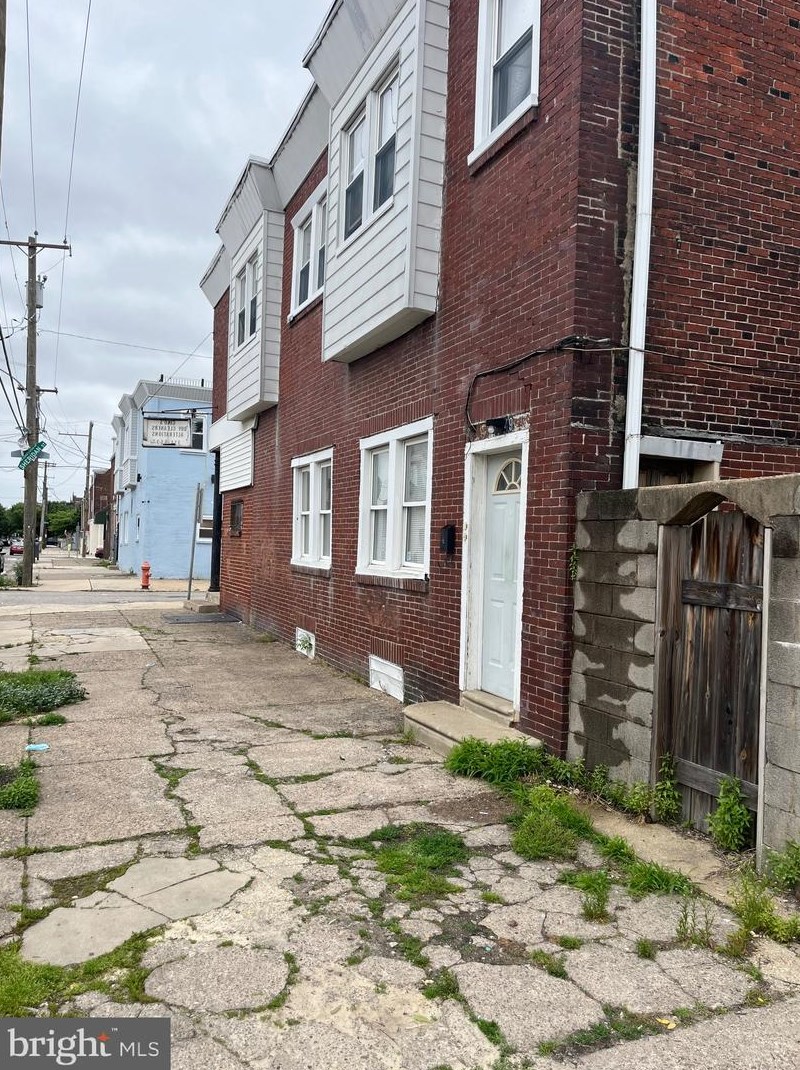 2749 Sheridan St, Philadelphia, PA 19148-4824
