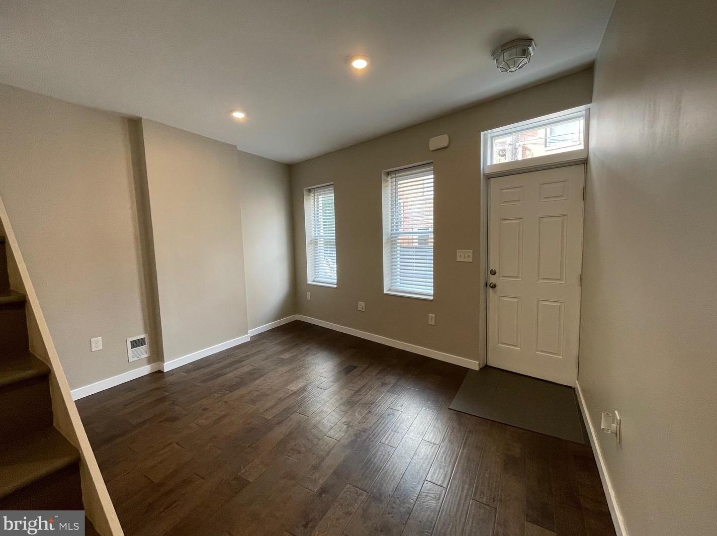 426 Sigel St, Philadelphia, PA 19148-1835