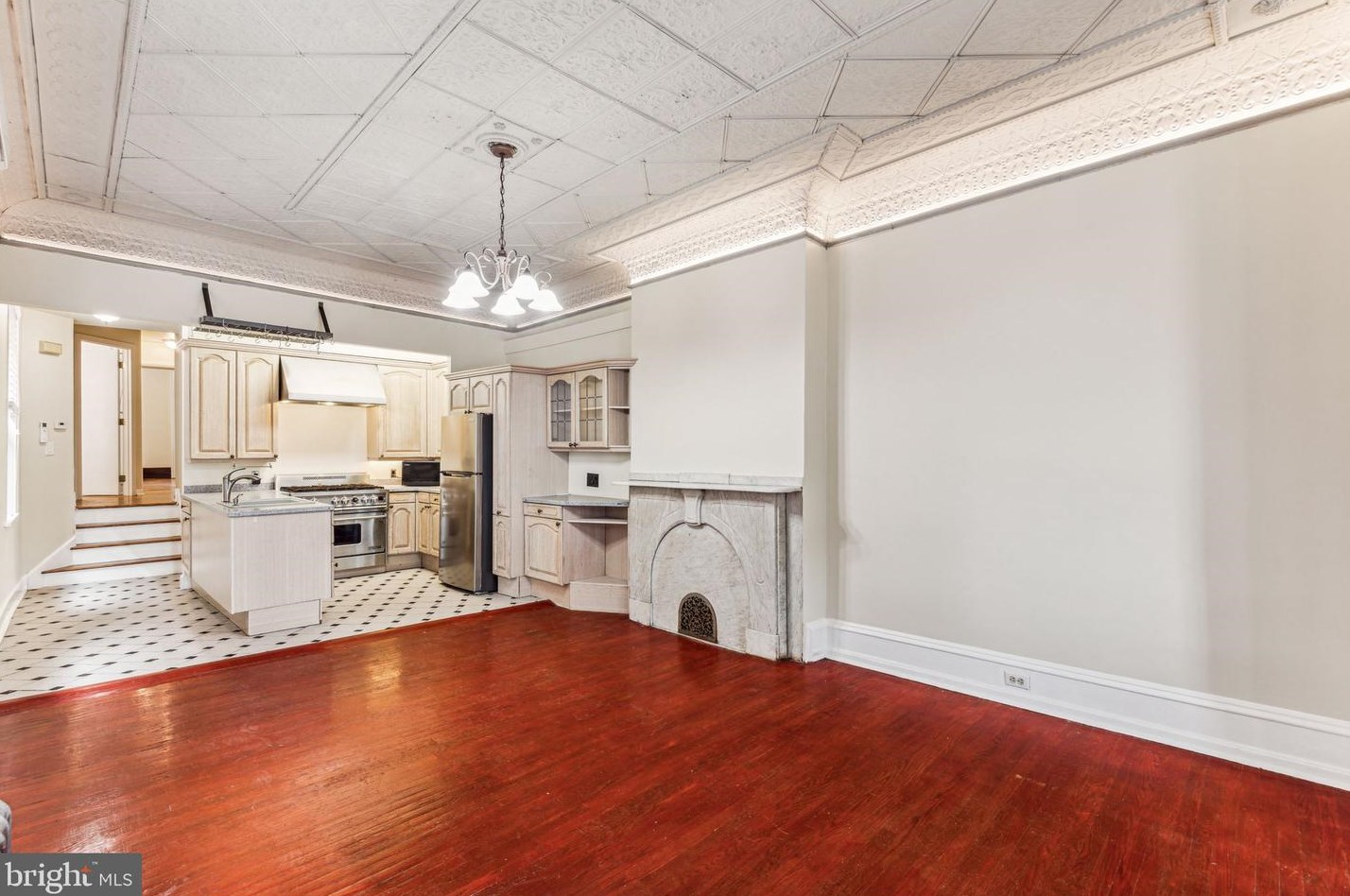 741 Corinthian Ave #2, Philadelphia, PA 19130