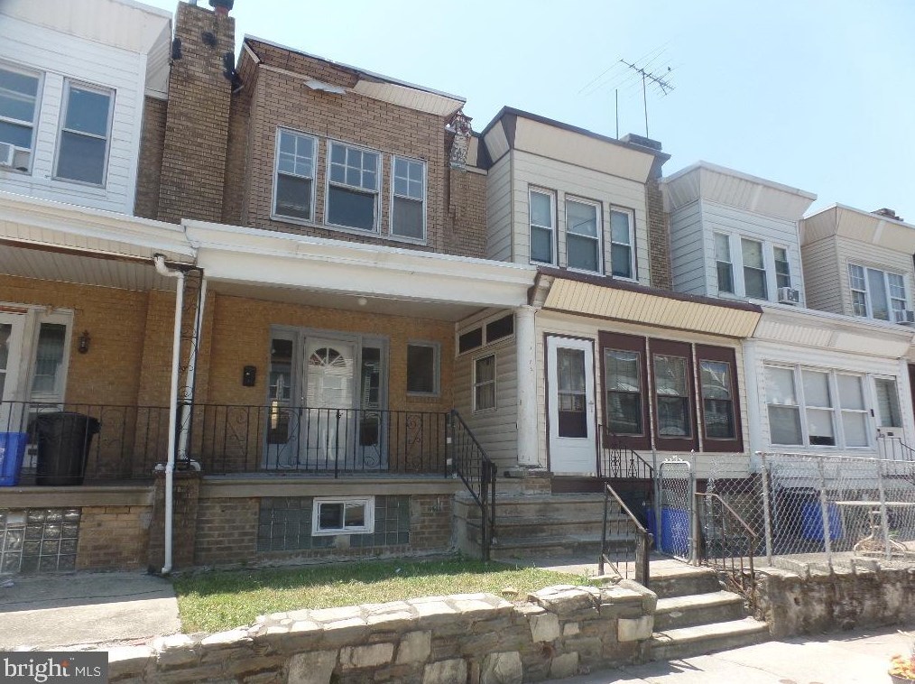 938 Marcella St, Philadelphia, PA 19124-1735