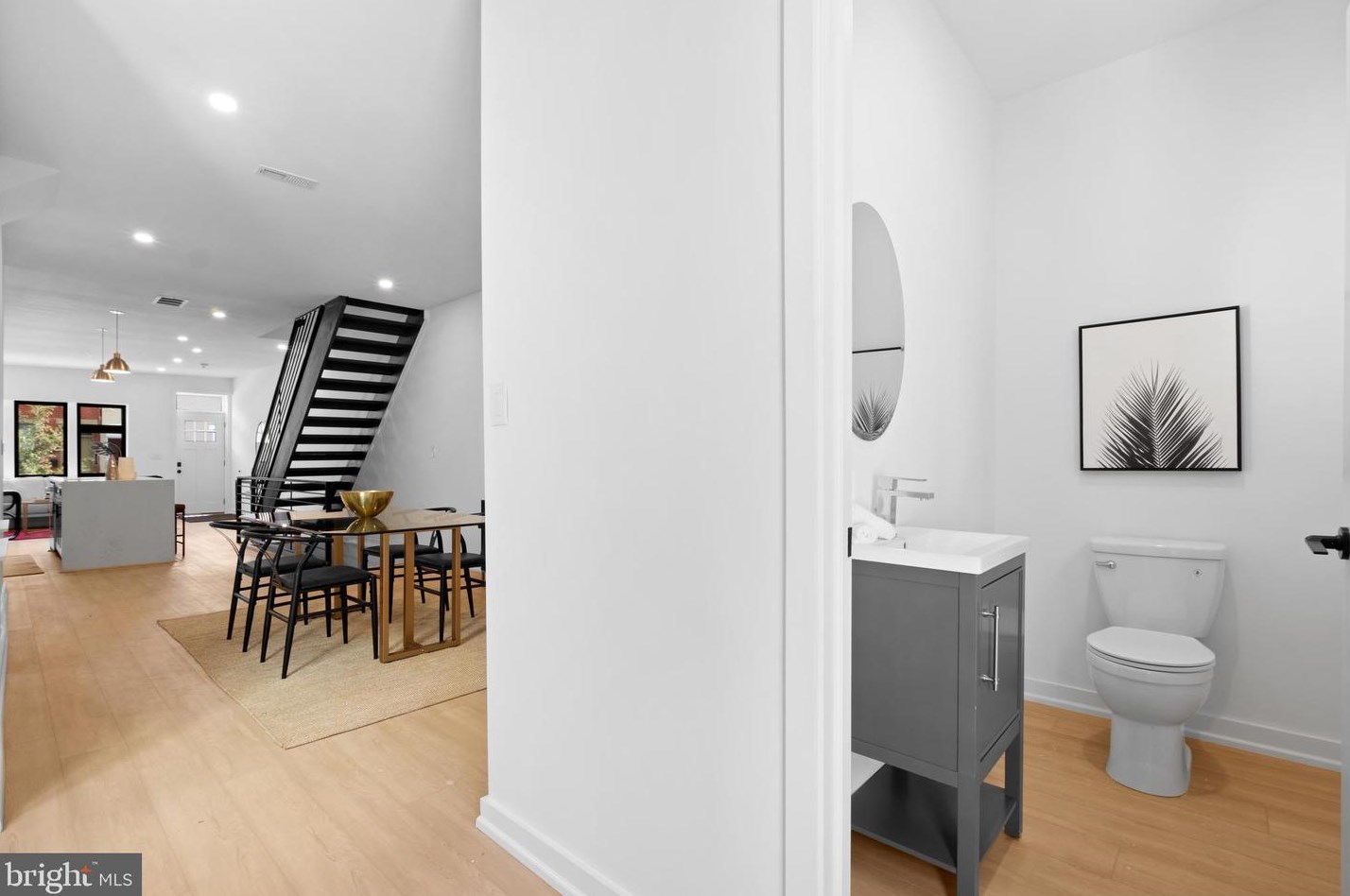 1818 Wharton St, Philadelphia PA  19146-4648 exterior