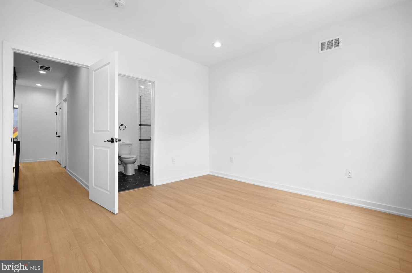 1818 Wharton St, Philadelphia PA  19146-4648 exterior