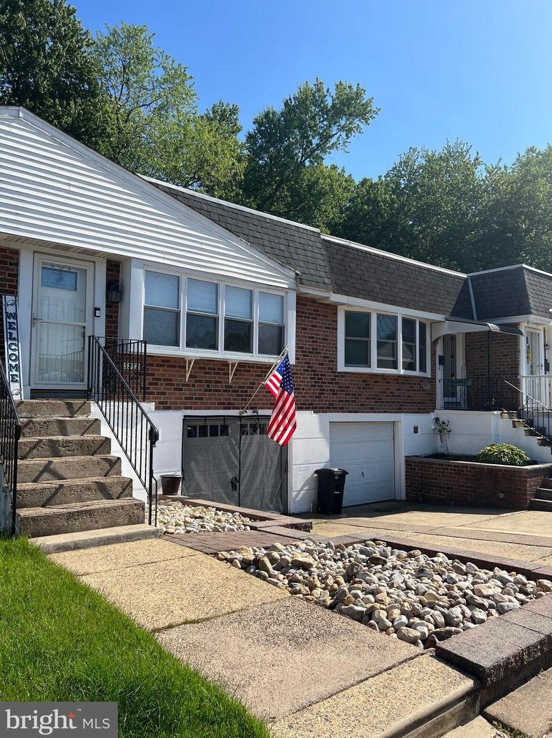 3272 Tara Rd, Philadelphia, PA 19154