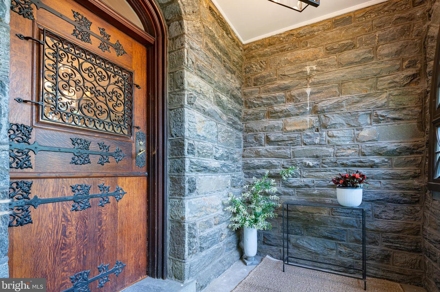 221 Upsal St, Philadelphia PA  19119-2346 exterior