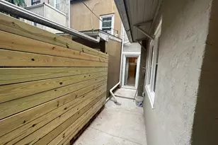 311 Gaskill St, Philadelphia, PA 19147 - Photo 36