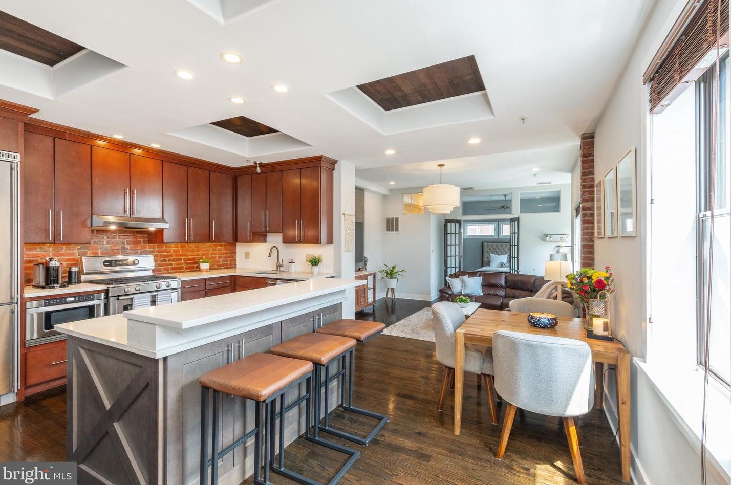 733 S 12th St #300, Philadelphia, PA