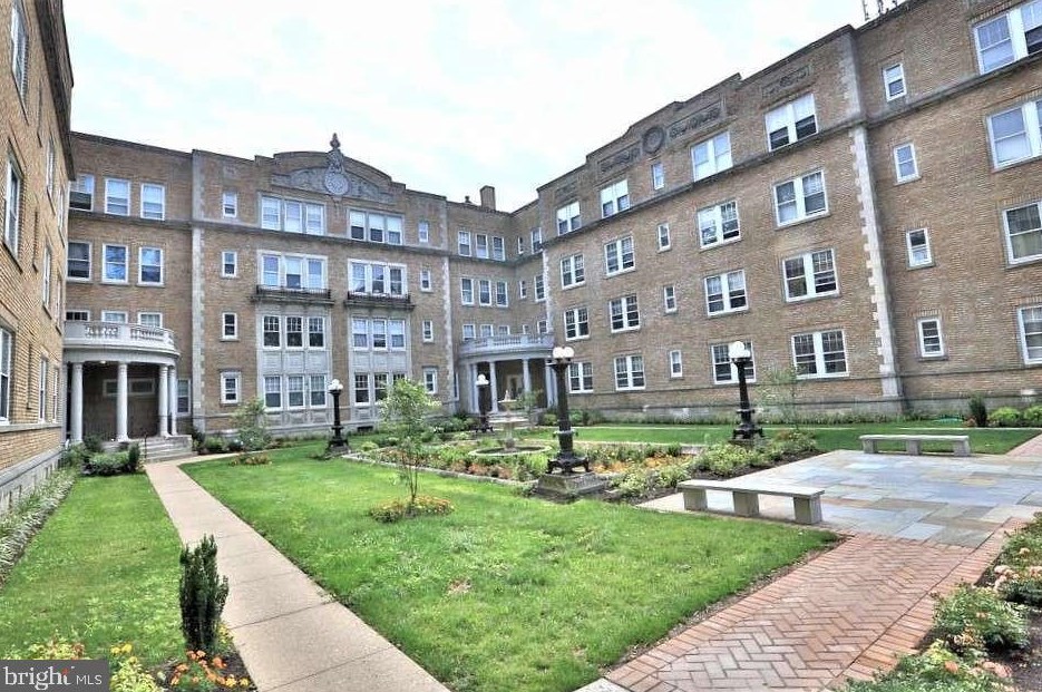 6655 Mccallum St #408e, Philadelphia, PA 19119