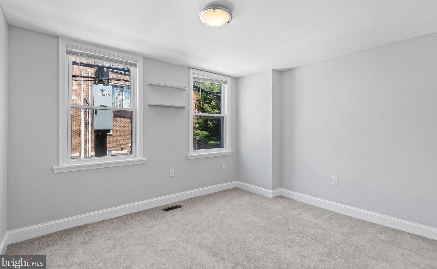 710 Wharton St, Philadelphia PA  19147-5122 exterior