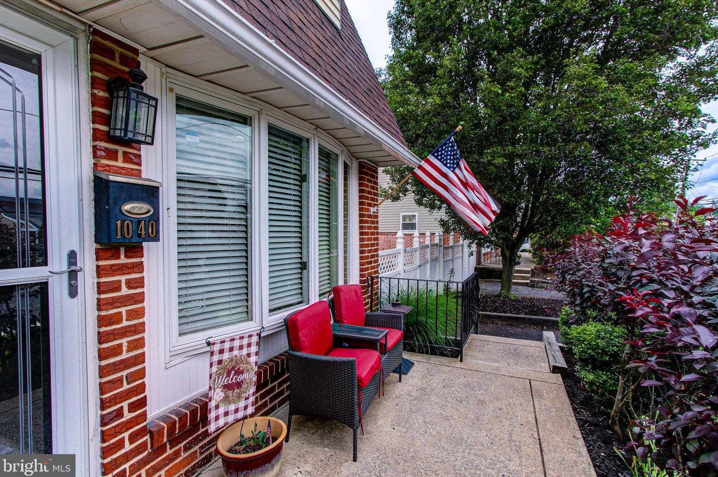 1040 Tomlinson Rd, Philadelphia, PA 19116-3449