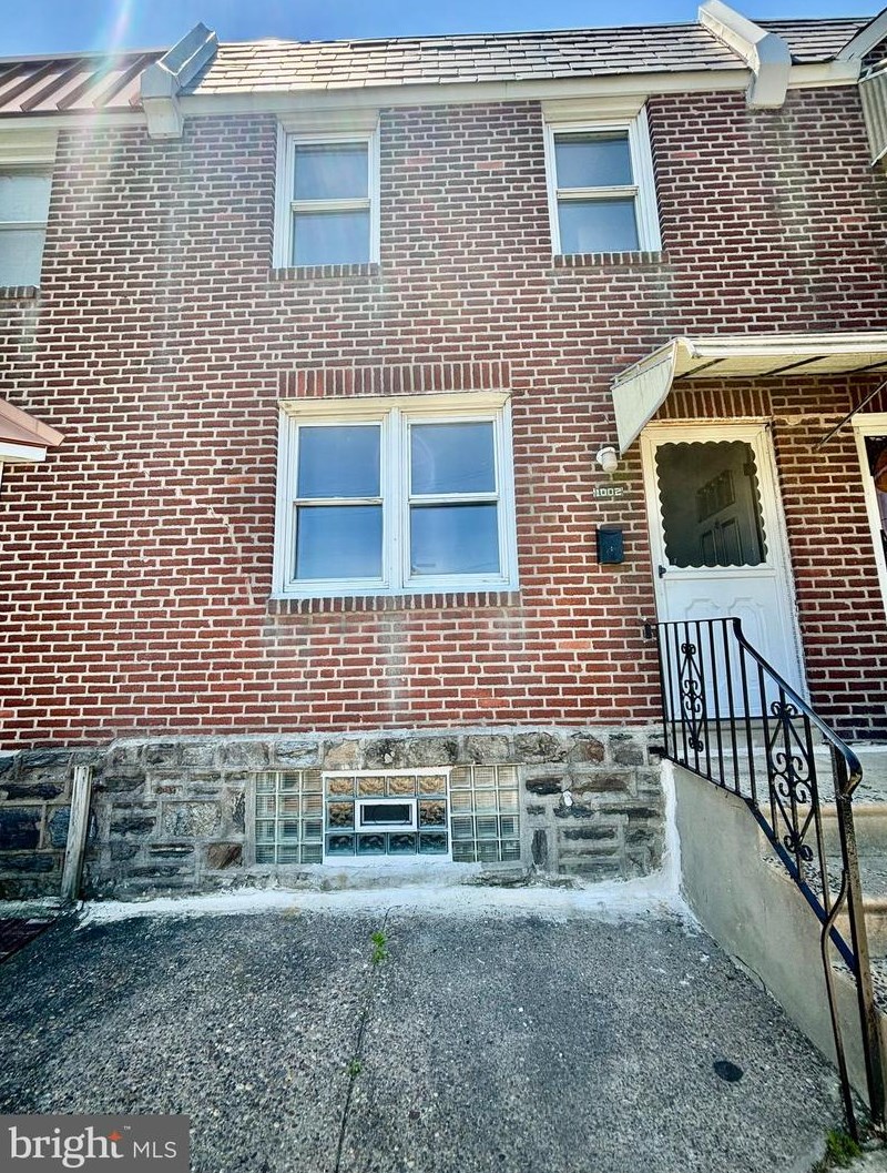 1002 Howell St, Philadelphia, PA 19149-3616