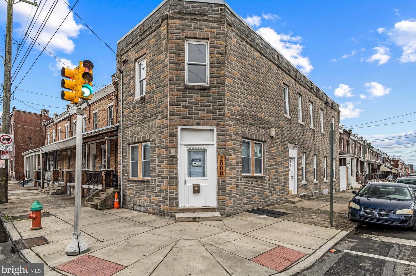 2000 Tioga St, Philadelphia, PA 19140-3918