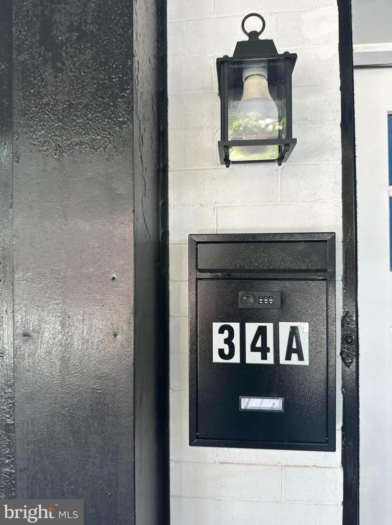 34 Yewdall St, Philadelphia, PA 19139-3358