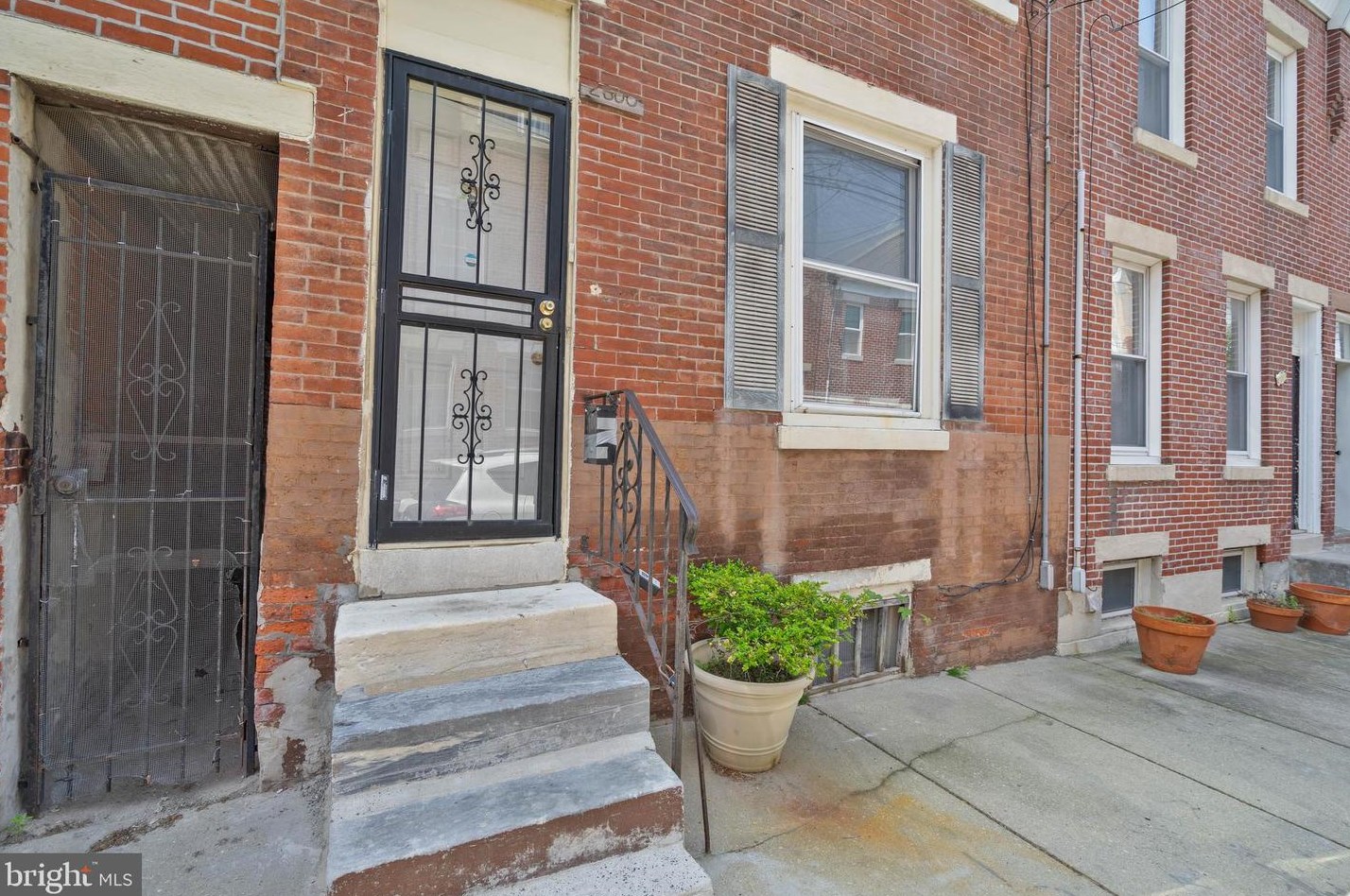 2600 Webster St, Philadelphia, PA 19146-2328