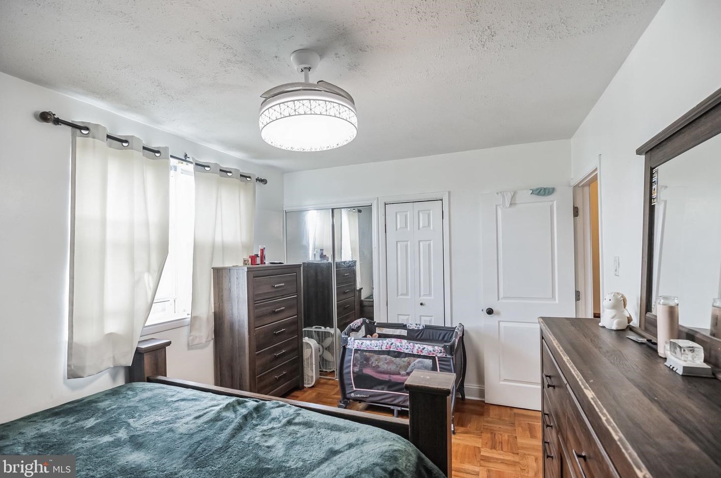 5910 Langdon St, Philadelphia PA  19149-3618 exterior