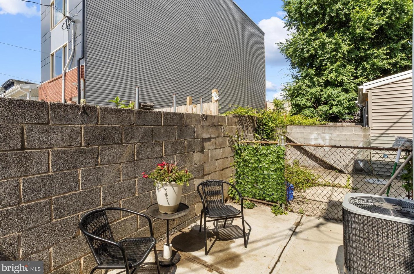 4225 Wallace St, Philadelphia PA  19104-1425 exterior