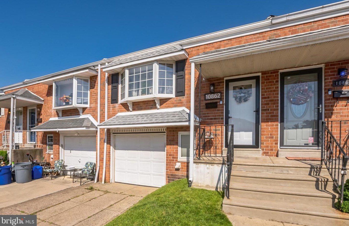 10862 Rayland Rd, Philadelphia, PA 19154-4030