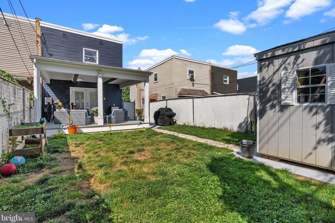 3470 Primrose Rd, Philadelphia PA 19114-2620 exterior