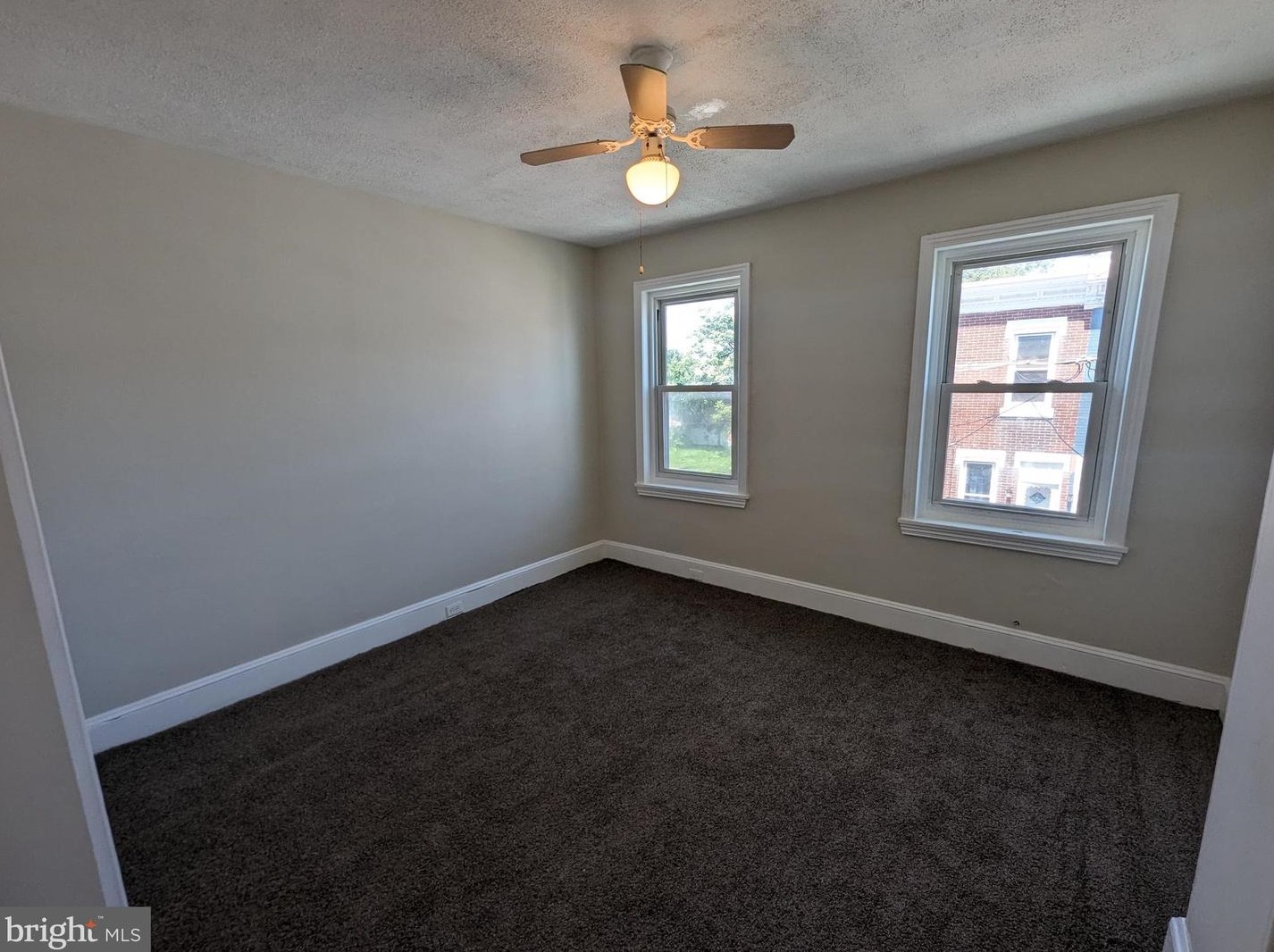 3561 Joyce St, Philadelphia PA 19134-3220 exterior