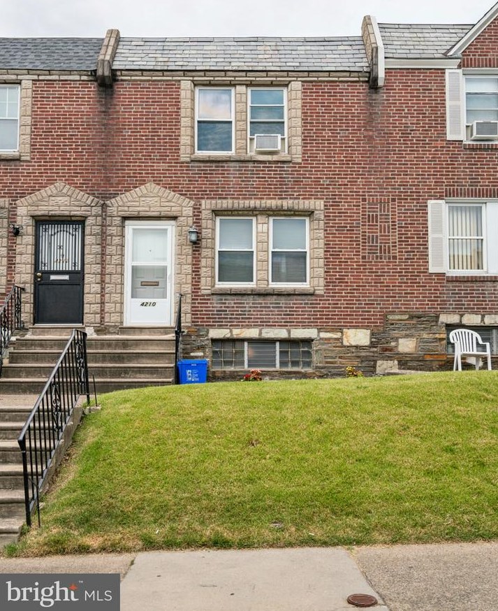 4210 Marple St, Philadelphia, PA 19136