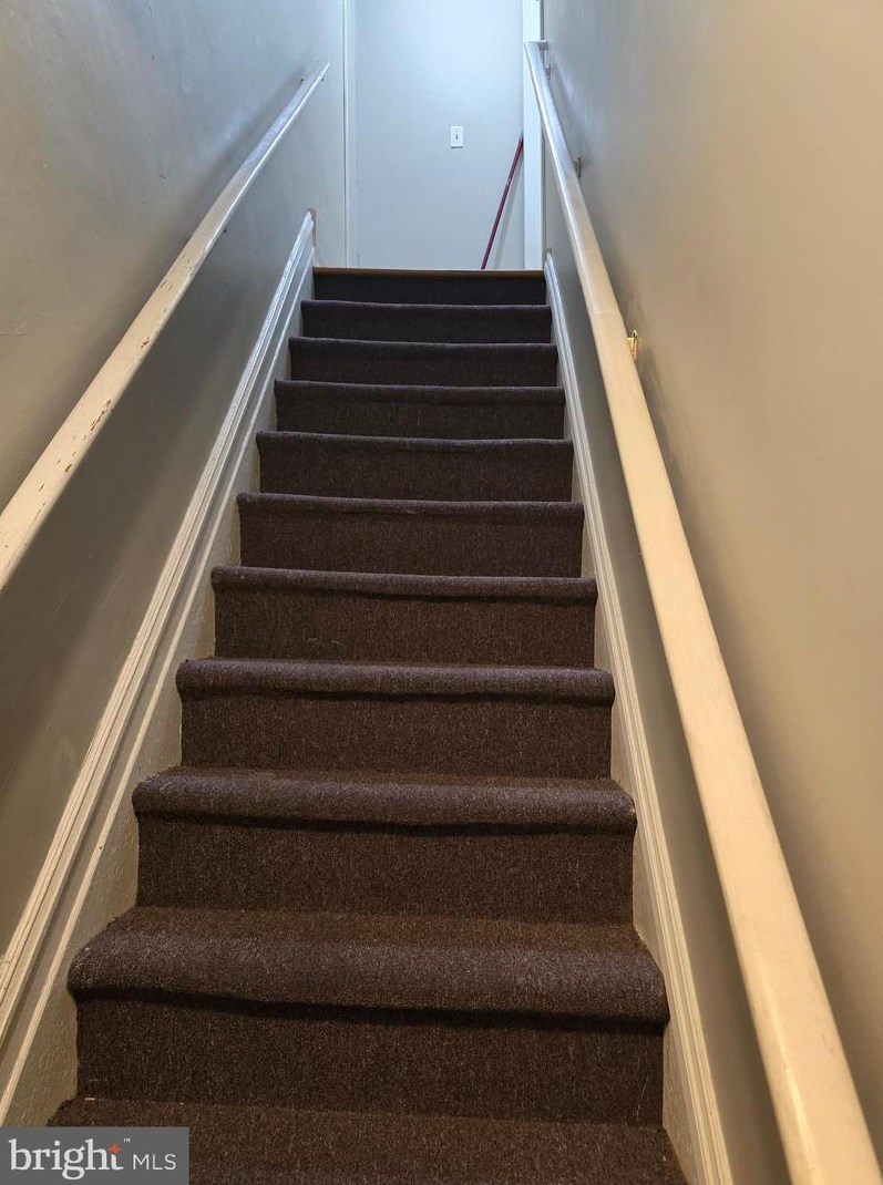 5242 Parkside Ave #3rd Floor, Philadelphia, PA 19131