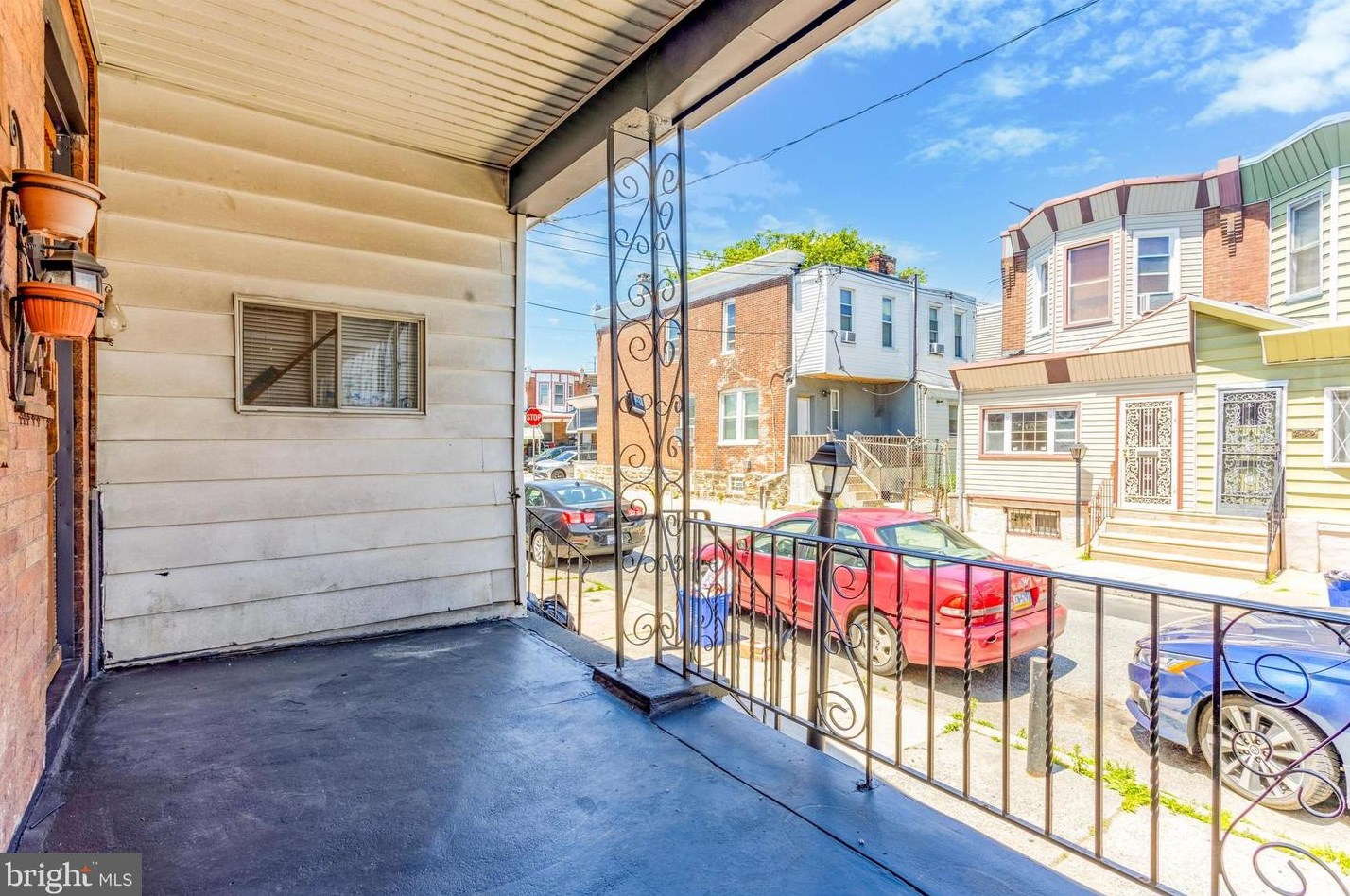 2438 Hilton St, Philadelphia, PA 19129-1819