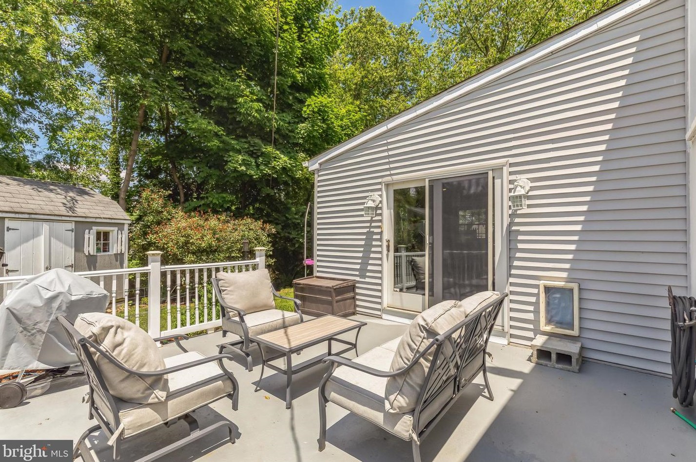 810 Scotia Rd, Philadelphia PA 19128-1231 exterior