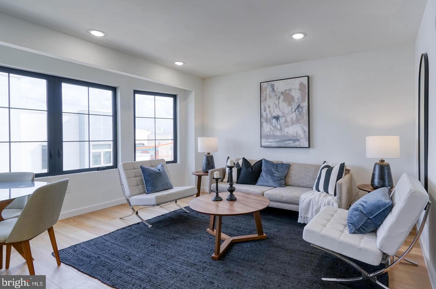 850 N 19th St #2, Philadelphia, PA 19130