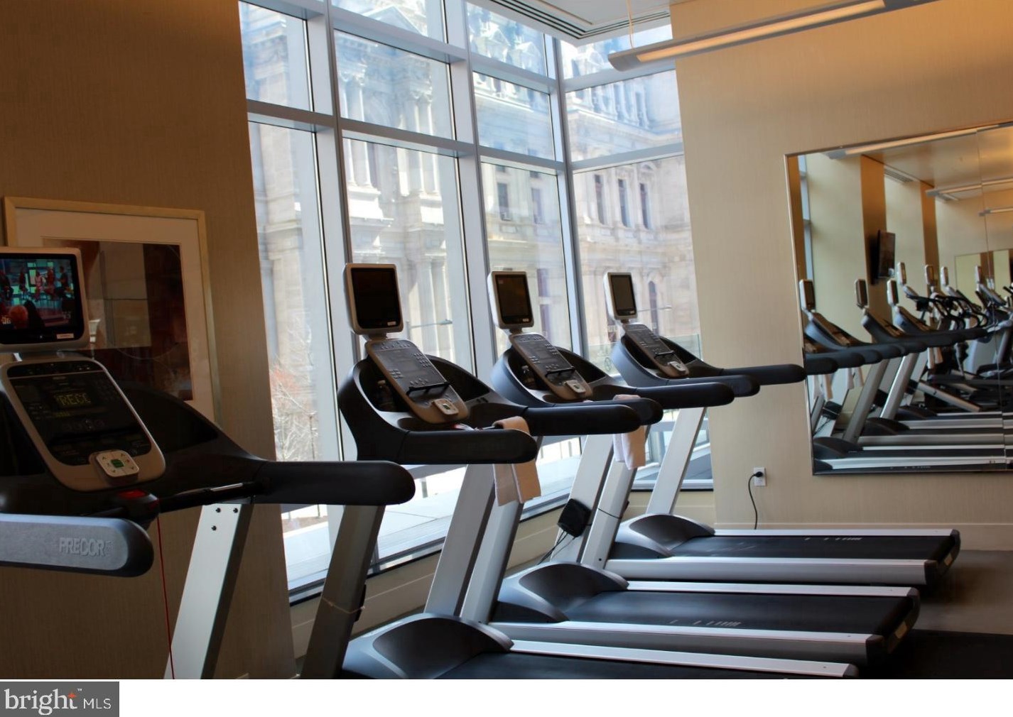 1414 Penn Sq, Philadelphia PA  19102-2542 exterior