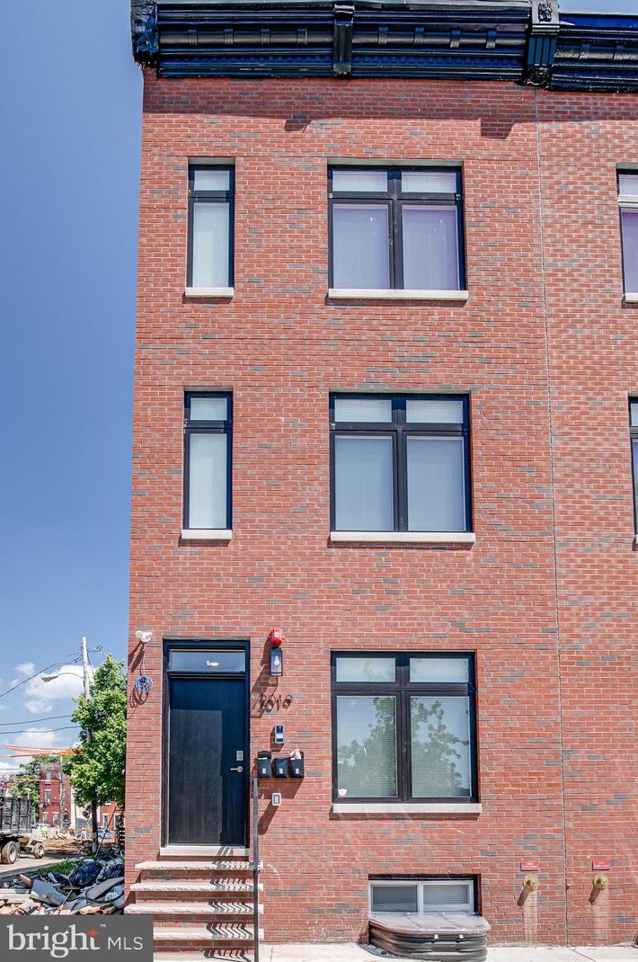 2019 College Ave, Philadelphia PA  19121-4810 exterior