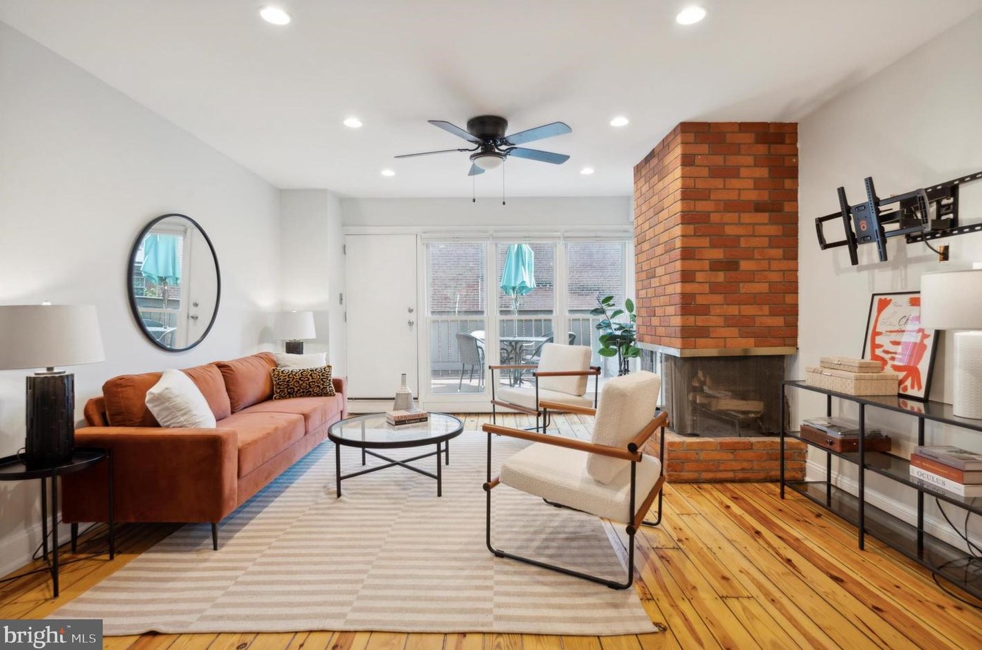 1117 Rodman St, Philadelphia, PA 19147-1201