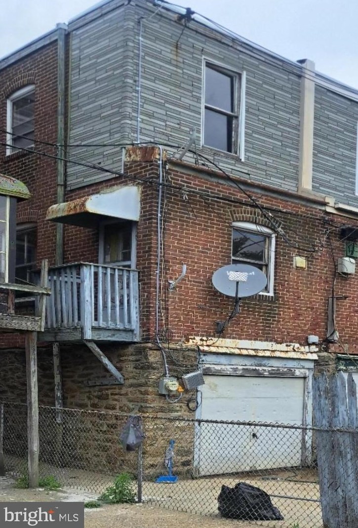 5309 Oakland St, Philadelphia, PA 19124-1221