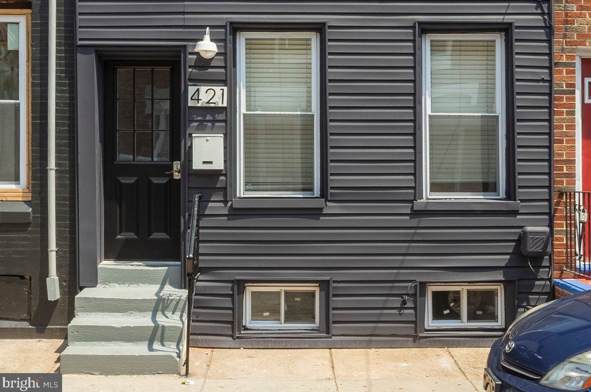 421 Tree St, Philadelphia PA  19148-5706 exterior