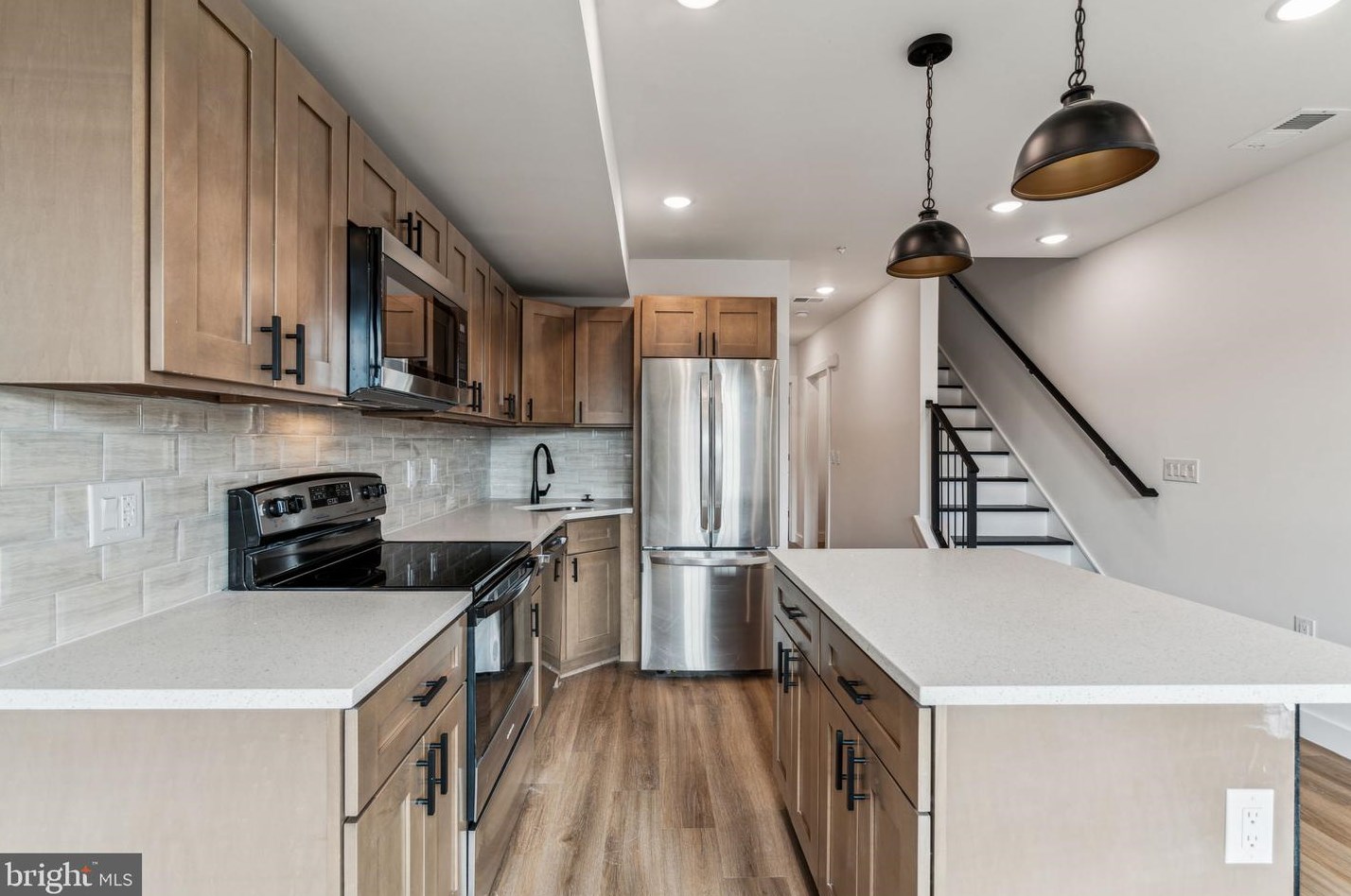 2212 N 9th St #2, Philadelphia, PA 19133