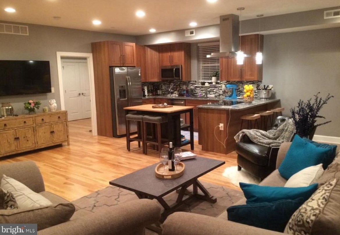 714 N Chadwick St #5, Philadelphia, PA 19130