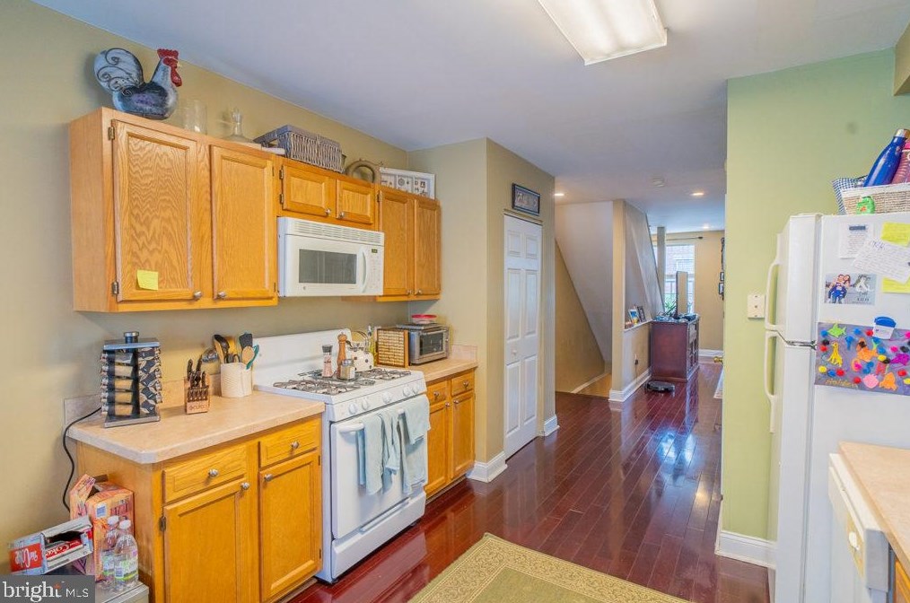775 S 20th St #unit B, Philadelphia, PA 19146