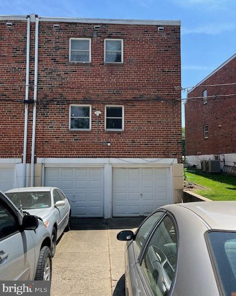 8422 Verree Rd, Philadelphia, PA 19111-1323