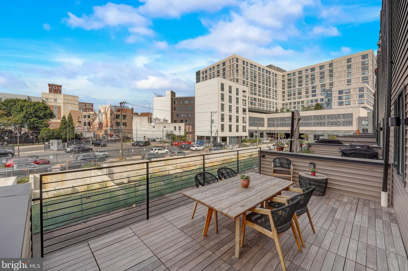 657 Park Ave, Philadelphia PA 19132-4511 exterior