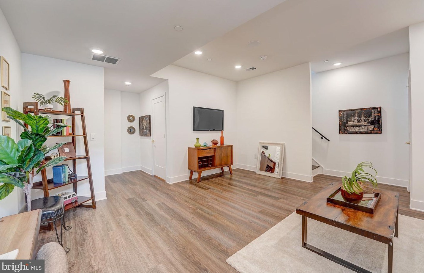 657 Park Ave, Philadelphia PA 19132-4511 exterior