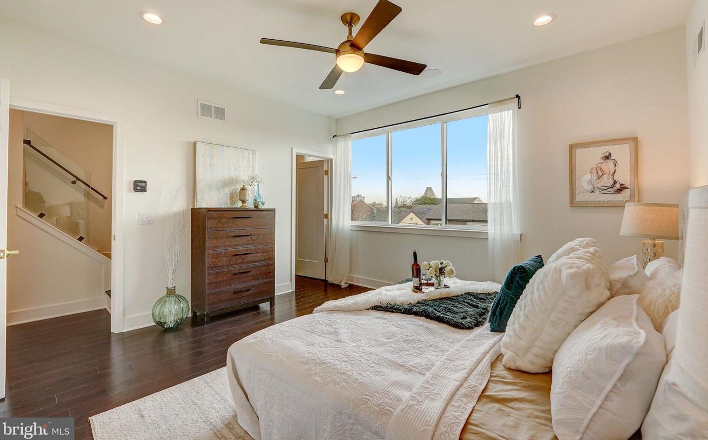 657 Park Ave, Philadelphia PA 19132-4511 exterior