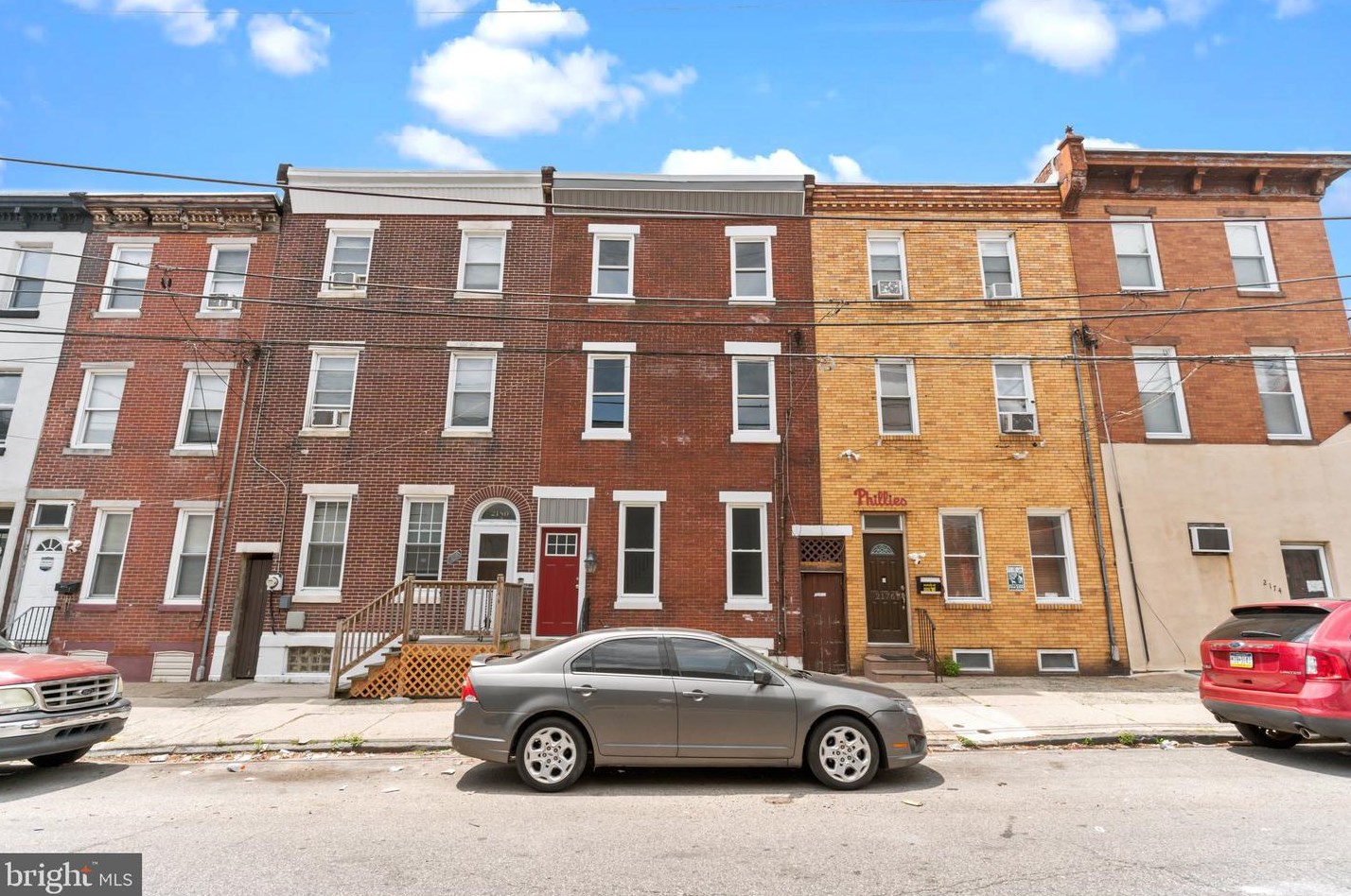 2178 Huntingdon St, Philadelphia, PA 19125-1820