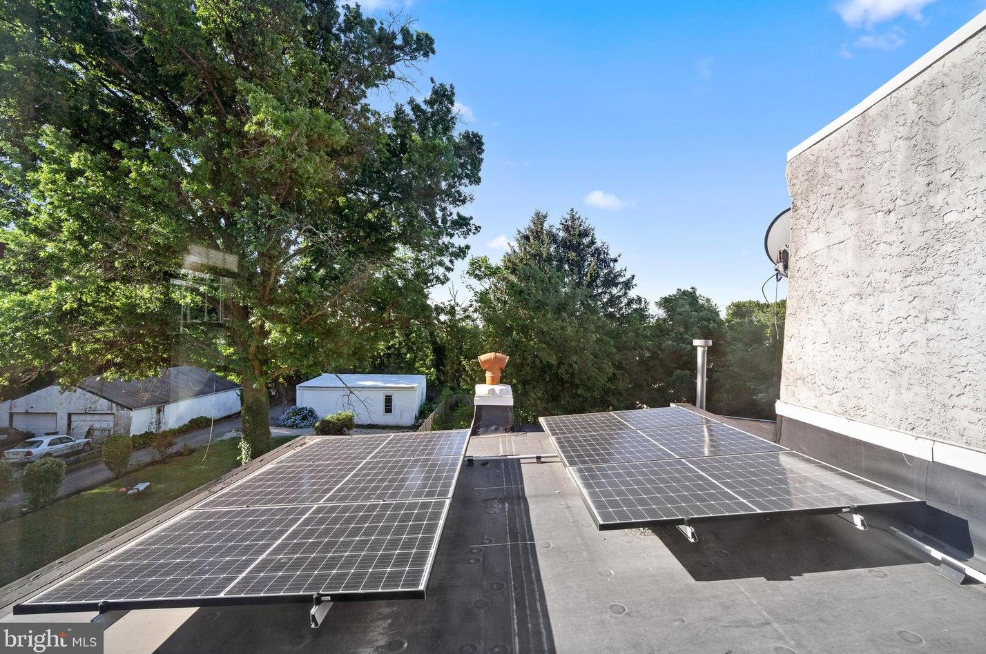 3564 Indian Queen Ln, Philadelphia PA  19129-1667 exterior