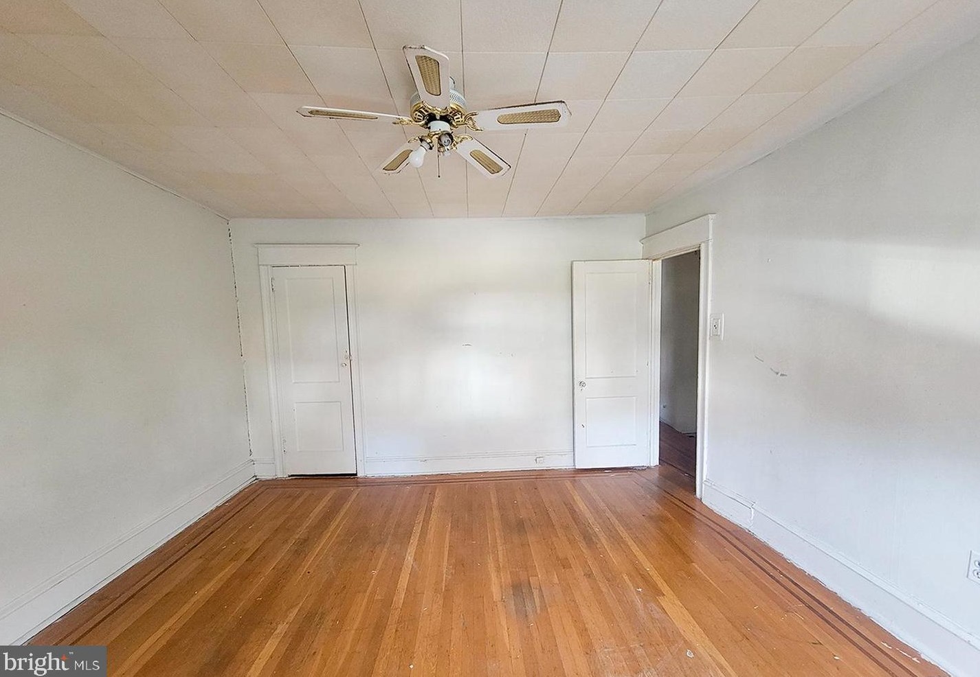 1216 Overington St, Philadelphia, PA 19124-3137