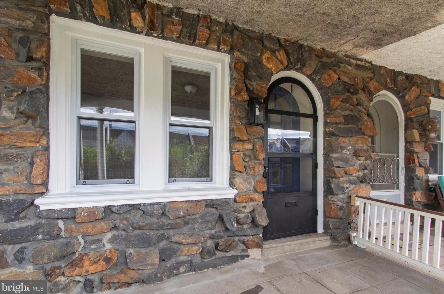6453 Morris Park Rd, Philadelphia, PA 19151-2404