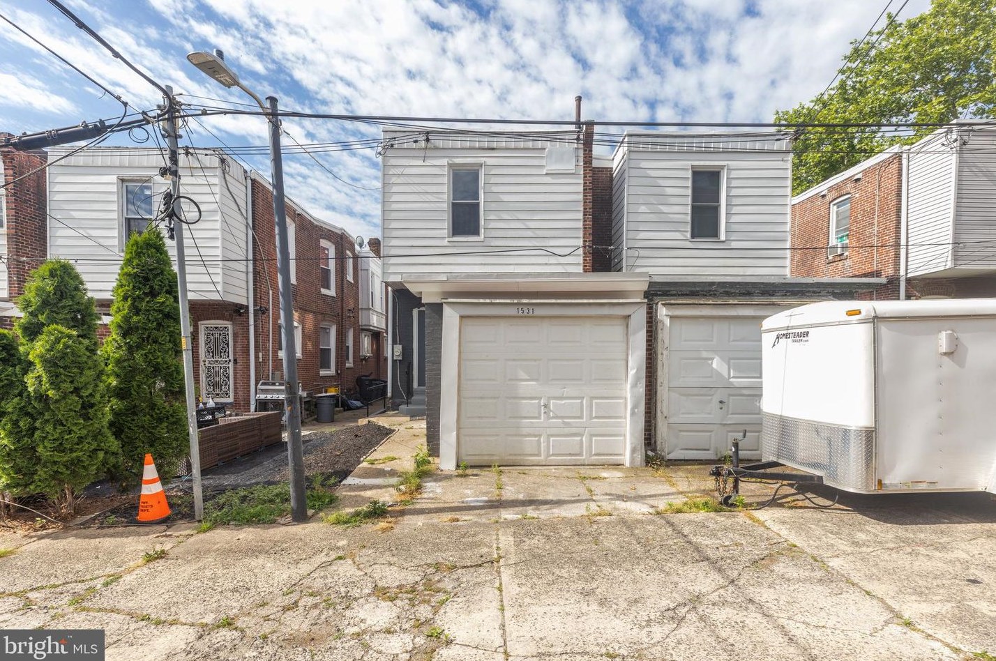 1531 Lindley Ave, Philadelphia PA  19141-1015 exterior