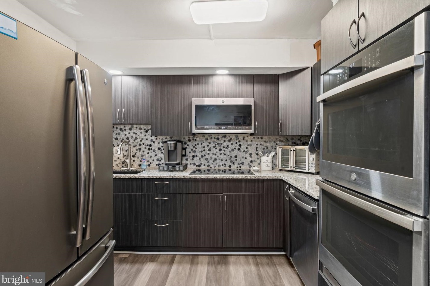 12138 Rambler Rd, Philadelphia, PA 19154-1723