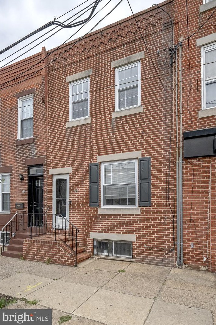 103 Snyder Ave, Philadelphia, PA 19148-2617