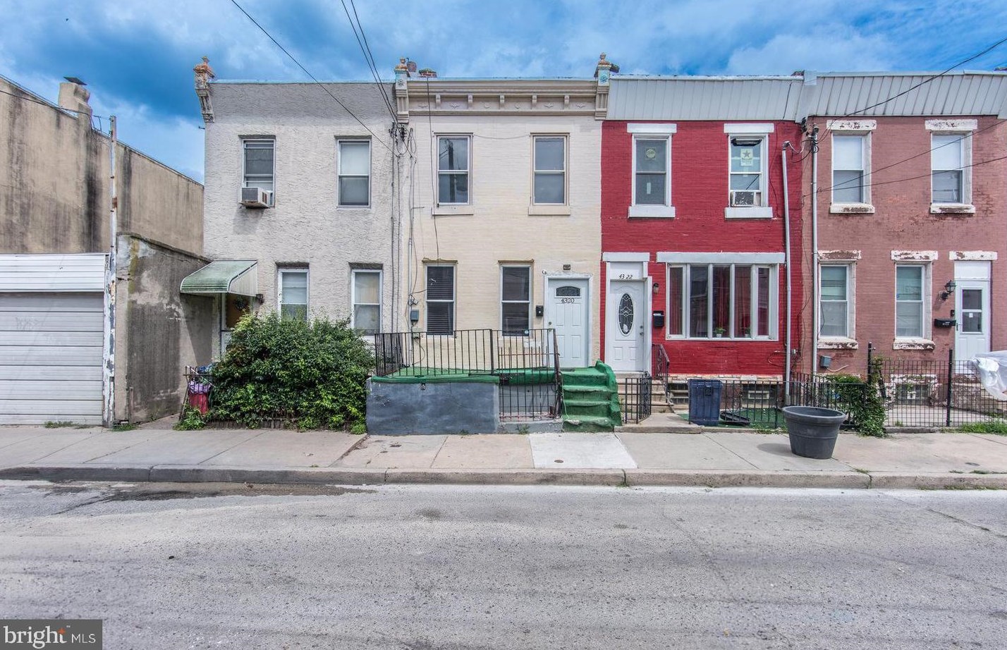 4320 Pilling St, Philadelphia, PA 19124-3946