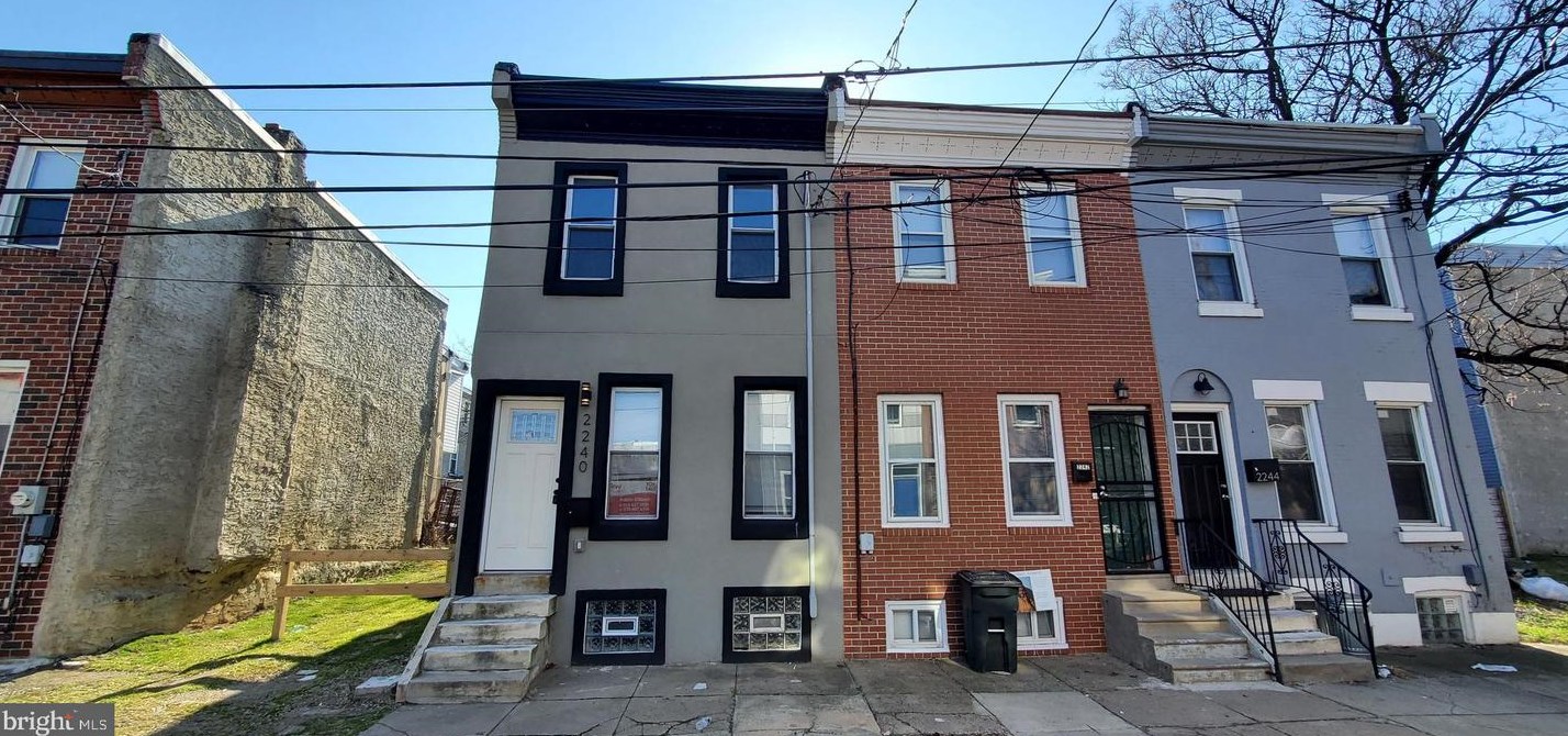 2240 Seybert St, Philadelphia PA  19121-4709 exterior