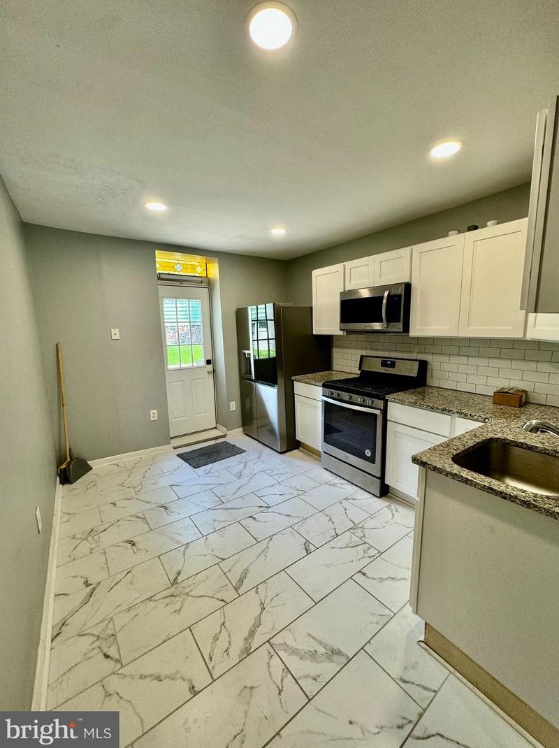 245 E Allen St #1, Philadelphia, PA 19125